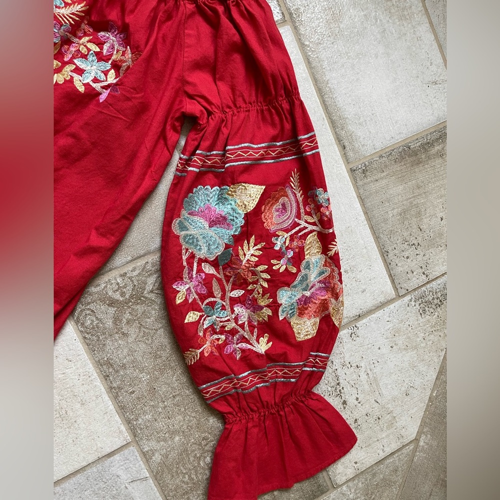 Free People Floral Embroidered “Peasant” Top - Picture 6 of 7